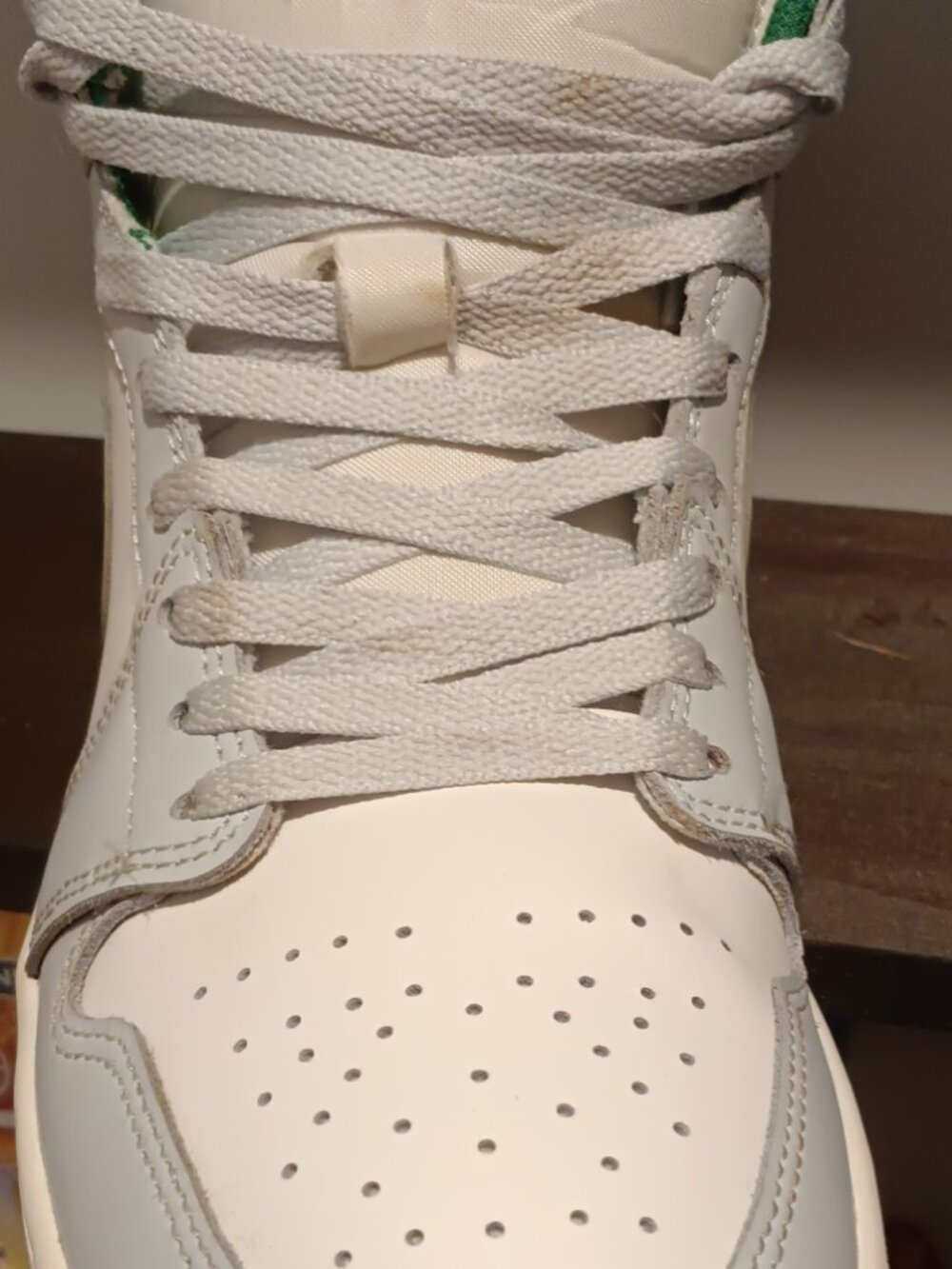 Jordan air 1 mid White Pure Platinum Pine Green 100% authentic - Picture 14 of 16